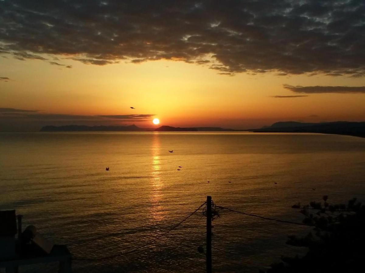 Seaview Apartment Sunrise Near To Falassarna Beach Kolymbari Esterno foto